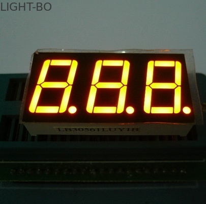CC / CA Polaritas 3digit 7 Segmen LED Display Common Anode 37,6 X 19mm Dimensi Luar